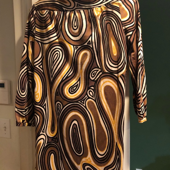 Retro dress!!! Very fun and flattering!!! - Picture 3 of 8